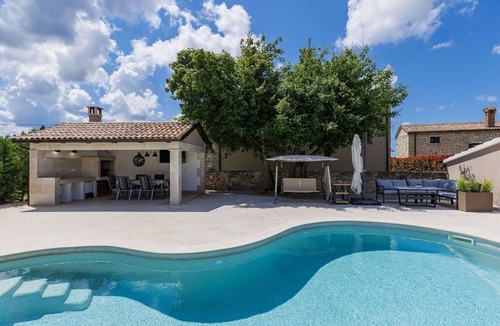 Vosteni Villa | Wonderful private villa for 8 people with private pool, WIFI, A/C, TV, terrace and panoramic view