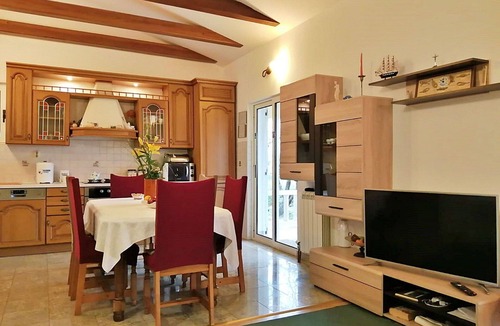 Rudine House | Wonderful private villa for 10 guests with private pool, A/C, WIFI, TV, terrace and pets allowed
