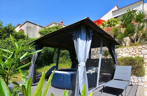 Businci House | Wonderful private villa for 7 guests with WIFI, A/C, TV, terrace and pets allowed