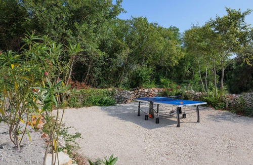 Stanisovi Villa | Wonderful private villa with WIFI, A/C, private pool, TV, terrace, pets allowed and panoramic view
