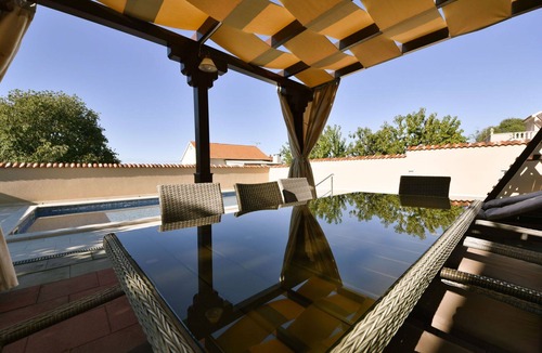 Stankovci House | Wonderful private villa with private pool, A/C, WIFI, TV, patio, pets allowed and panoramic view