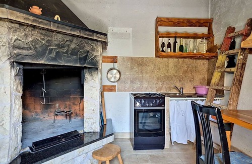 Oklaj House | Wonderful private villa for 2 people with hot tub, internet, A/C, terrace and pets allowed