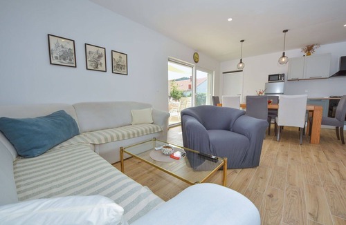 Veli Iz House | Wonderful private villa for 6 people with A/C, WIFI, TV, terrace and pets allowed