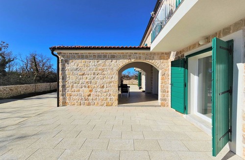 Drinovci House | Wonderful private villa with WIFI, private pool, A/C, TV, terrace, pets allowed and panoramic view