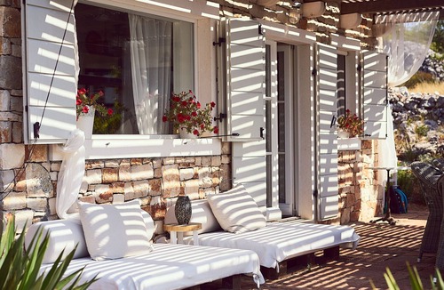 Brusje Cottage | Wonderful sea-view boutique cottage with pool. Close to the beach and Hvar.