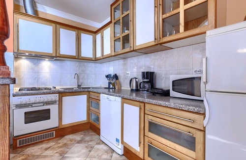 Rakotule House | Wonderful villa for 5 people with A/C, private pool, WIFI, TV, terrace and pets allowed