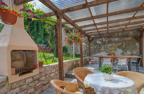 Seget House | Wonderful villa for 6 people with A/C, WIFI, TV, terrace and parking