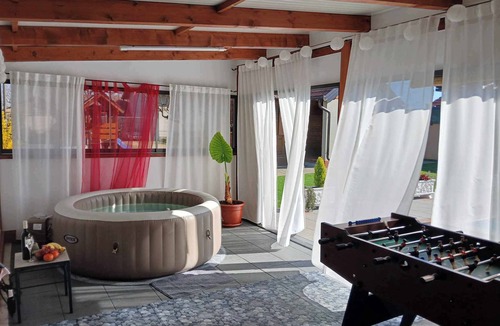 Zasadbreg House | Wooden retreat with pool and jacuzzi in peaceful countryside.