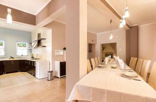Cere House | Wunderschönes Ferienhaus in Cere mit Privatem Pool by Interhome