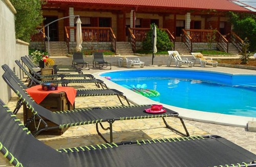 Kakma Villa | XxL Holiday House Ana with pool for 20 people - Ten Bedroom Villa with private pool