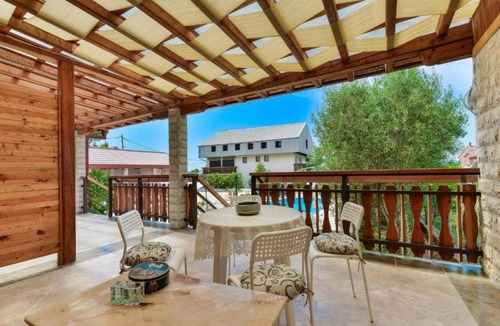 Kakma Villa | XxL Holiday House Ana with pool for 20 people - Ten Bedroom Villa with private pool