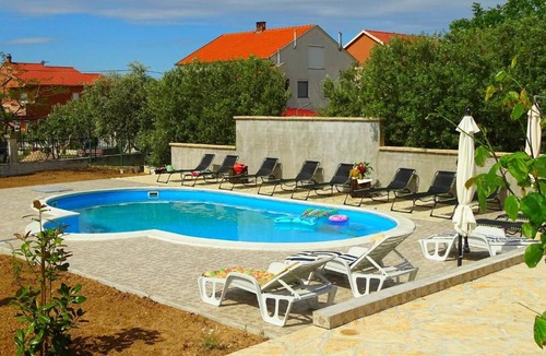 Kakma House | Xxl Holiday House Ana With Pool For 20 People