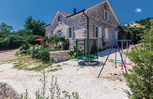 Janjina House | Your vacation can be enjoyed to the fullest in this gorgeous vacation home with pool.