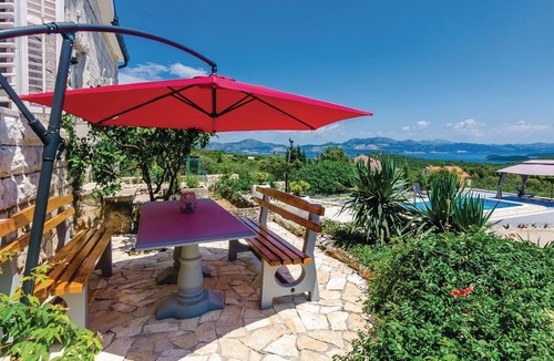 Janjina House | Your vacation can be enjoyed to the fullest in this gorgeous vacation home with pool.