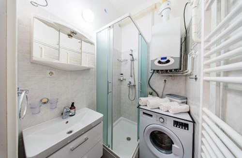 Zagreb Apartment | Zagreb 273 - 2 Bedroom Apartment - WiFi - Keybox entry - New - Monthly Rent - Modern