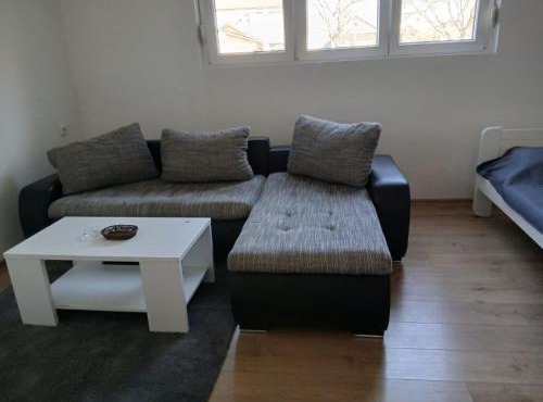 Šimanovci- stan na dan in Šimanovci