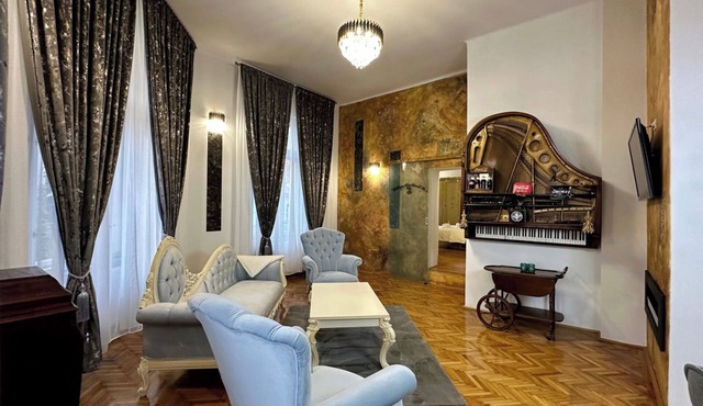 1 Bed Royal Escape - City Central, Wifi in Arad