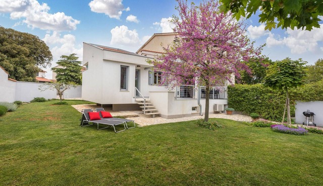 1 bedroom awesome home in Stinjan