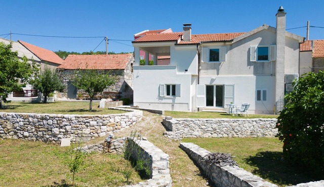 1 bedroom beautiful apartment in Podgrade