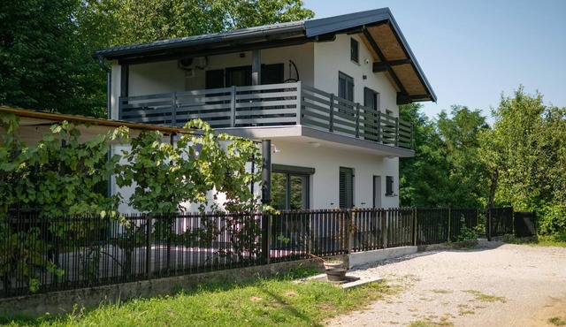1 bedroom beautiful home in Draganic