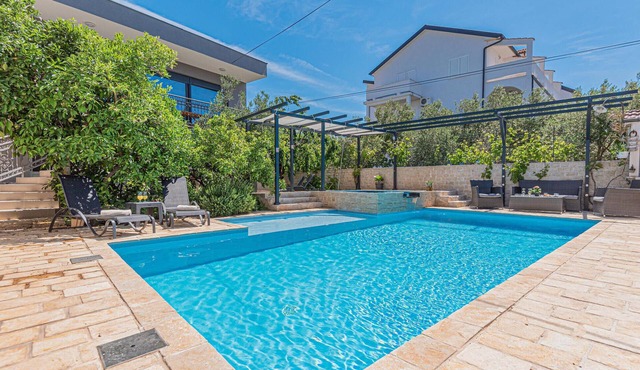 1 bedroom lovely apartment in Brodarica