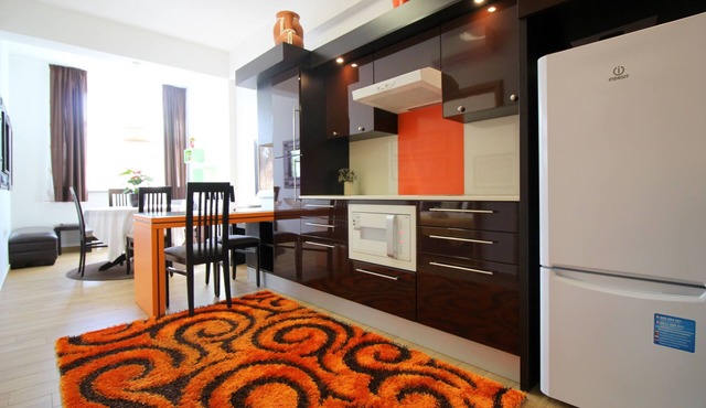 2-4 persons, modern furnishings, air-conditioned, washing machine in Porec