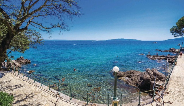 2 bedroom accommodation in Rubesi