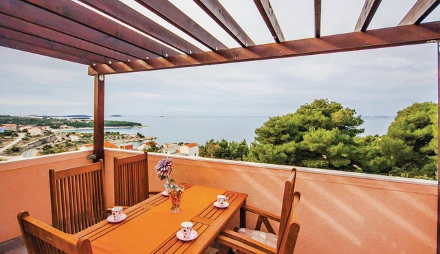 2 bedroom amazing apartment in Dolac