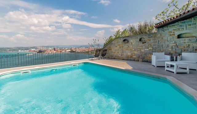 2 bedroom amazing apartment in Koper in Koper