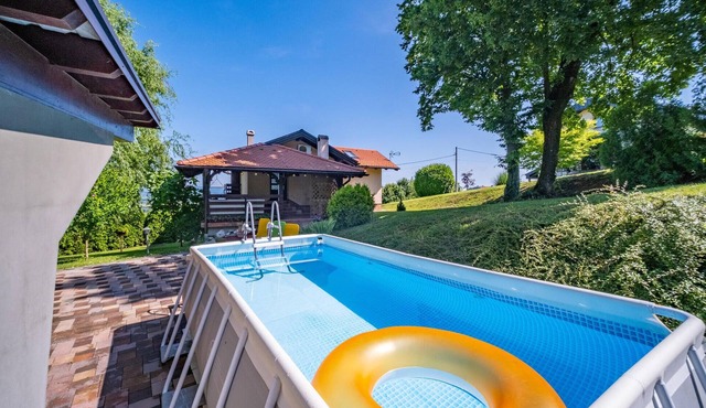 2 bedroom amazing home in Kraj Donji