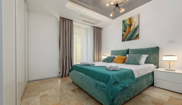 2-bedroom apartment in charming Olimp with AC and comfort in Olimp