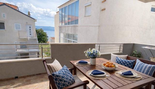 2 Bedroom Apartment Karla A1 for 6 person in Stanići near city Omiš