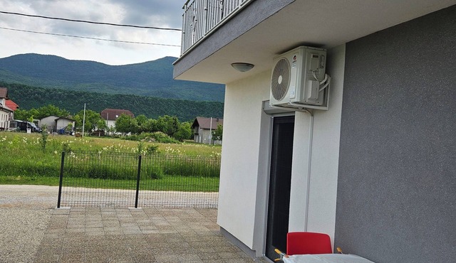 2-bedroom building in charming Bihać with WiFi, AC. Book now in Bihać