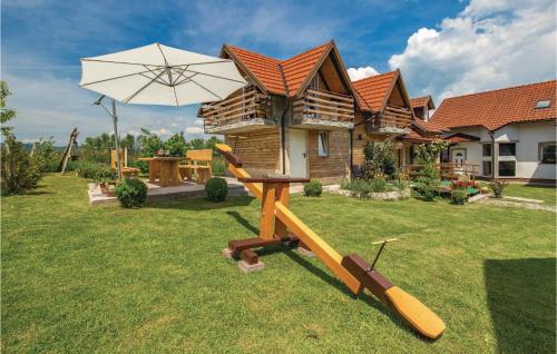 2 Bedroom Cozy Home In Licko Lesce in Ličko Lešće
