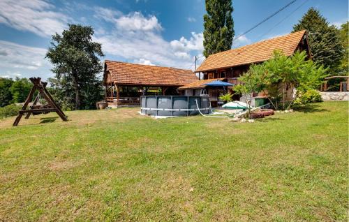 2 Bedroom Cozy Home In Netretic