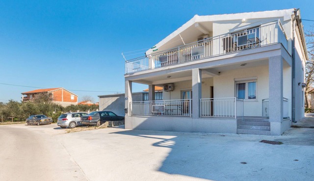 2 bedroom gorgeous apartment in Galovac