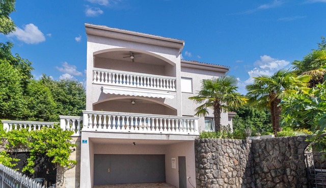 2 bedroom gorgeous apartment in Pobri