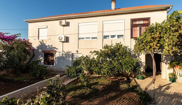 2 bedroom lovely apartment in Donje Rastane