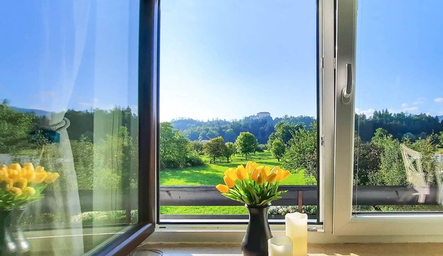 2 Bedrooms Modern Cozy Apartment with large balcony and Bled Castle view in Bled