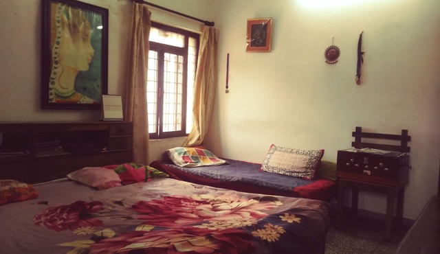 2 BHK with basic amenities in New Delhi