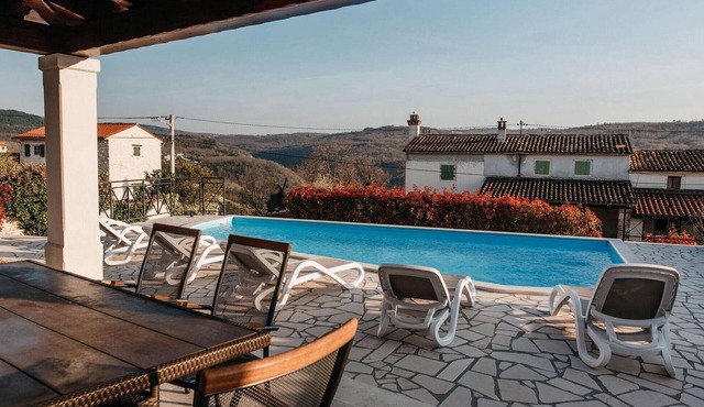3 bedroom accommodation in Motovun