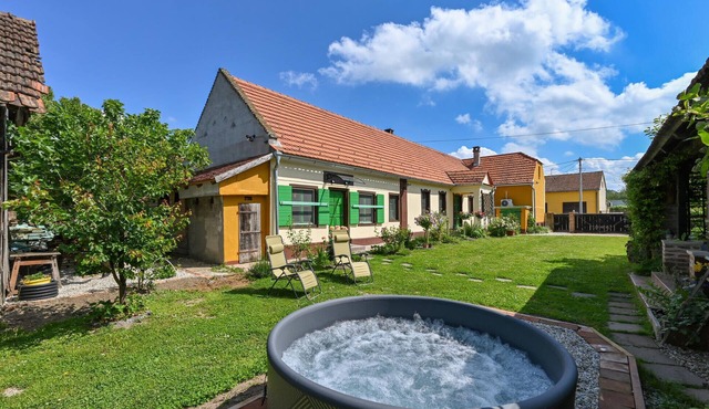 3 bedroom amazing home in Hlebine