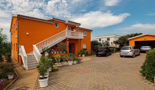 3 bedroom awesome apartment in Vodice