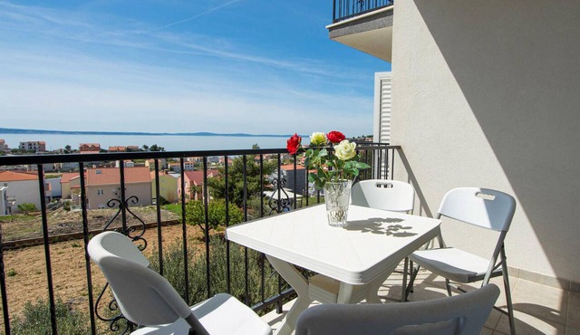 3 bedroom cozy apartment in Podstrana