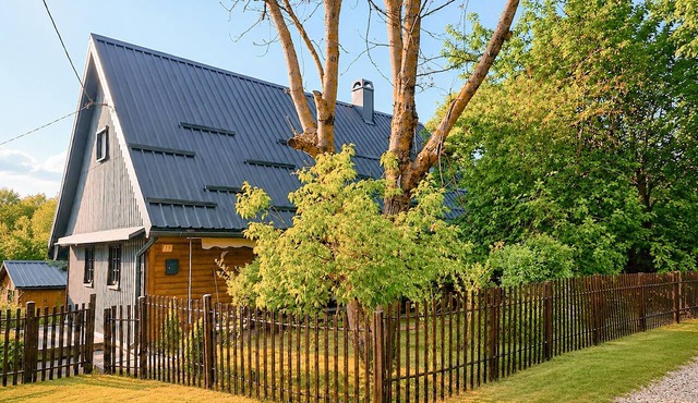 3 bedroom cozy home in Otes