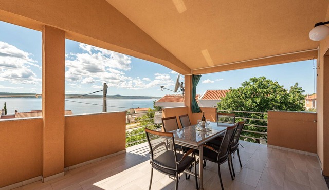 3 bedroom lovely apartment in Maslenica