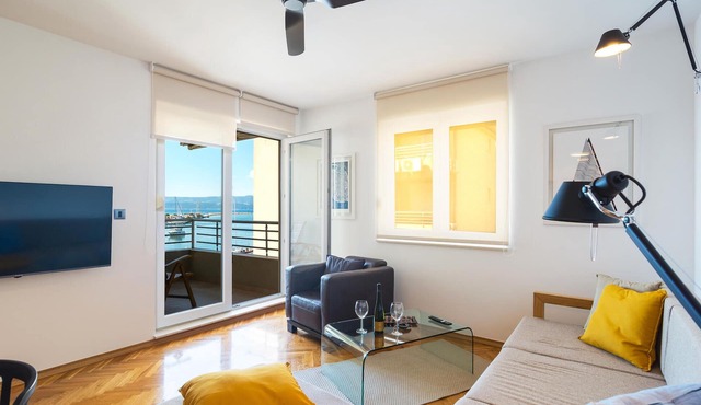 3 bedroom nice apartment in Omis