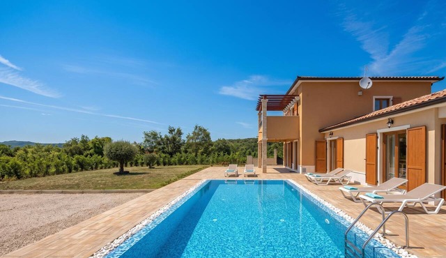 3BR Istrian Villa Erla w/Private Pool, Labin, Croatia in Labin