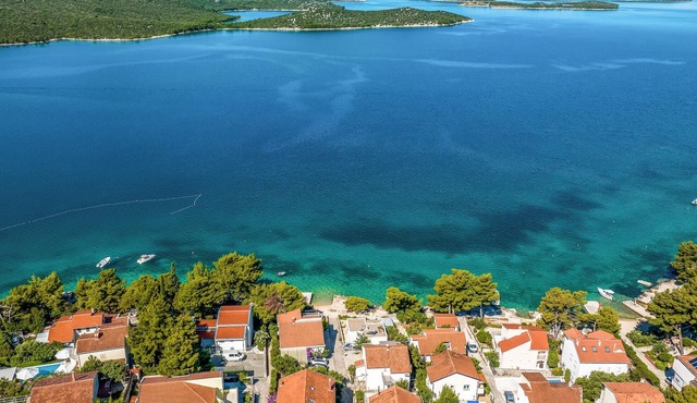 4 bedroom amazing home in Zaboric in Zaboric