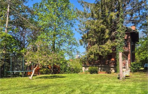 4 Bedroom Beautiful Home In Zagreb